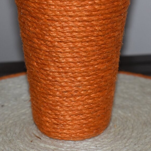Spring Easter Orange Sisal Rope Carrot Shaped Small Cat Scratcher Post 🥕 - Picture 2 of 13